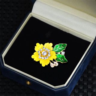 Ghim Cài Áo Hình Áo Hoa Vàng 4cm Sang Trọng Dành Cho Nữ