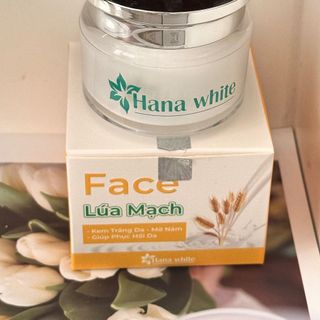 Kem trắng da mờ nám lúa mạch hana white