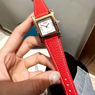 ĐỒNG HỒ DA NỮ THỜI TRANG VUÔNG TRƠN 1