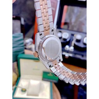 ROLEX DATEJUST - Automatic niềng hột thép mạ PVD bền màu , kính tráng saphire máy: Automatic (cơ) Nữsize 31mm