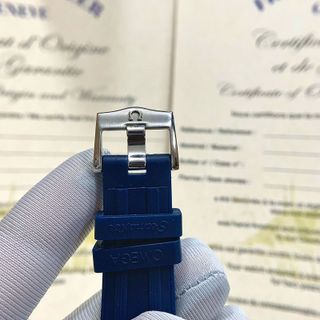 OMEGA Seamaster. Kích thước: 40mm Kính: Sapphire. Chất liệu: Thép không gỉ 904