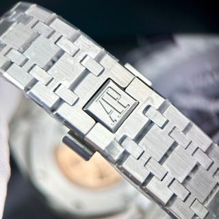 Siêu phẩm audemars piaget Viền đá baguette Size 40mm Kính saphire Thép 904L Máy cơ ( auto matic ) Mời anh em
