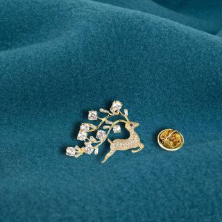 Pin cài áo nam nữ đính đá Zircon cao cấp hình Tuần Lộc, hạt đá mảnh, tán sắc hoàn hảo 2.5cm