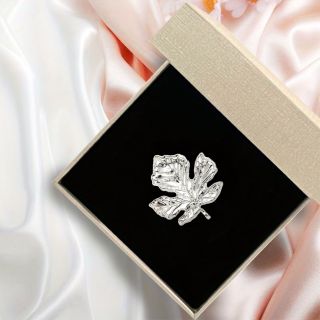 Pin Cài Áo Hình Lá Phong Bạc Thời Trang 3.7cm Dành Cho Nam Nữ