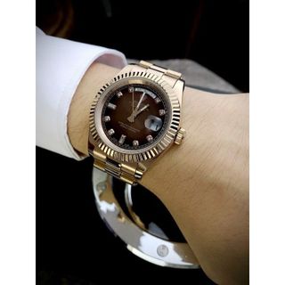 ROLEX DAY-DATE -Automatic , hàng xưởng thép mạ PVD bền màu , kính tráng saphire Nam: 41mm .Máy: cơ fullbox