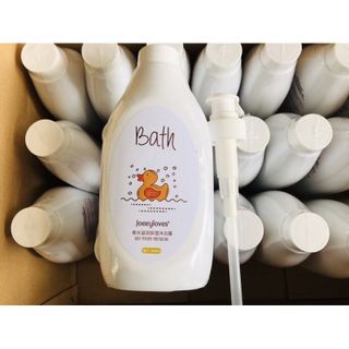 Sữa tắm Trắng Da Bath And Body Work vịt vàng 300ML