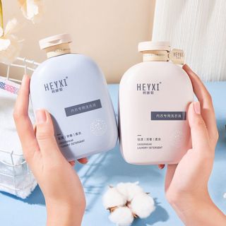 Nước giặt đồ lót nữ Heyxi chai 300ml