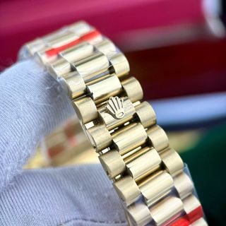 Rolex day-date nhà máy AAA Size 40mm Kính saphire nguyên khối Thép 904L Logo góc 6h sắc nét Mời anh em lên đơnk