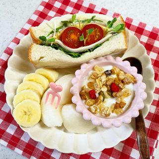 Ngũ cốc Calbee Nhật