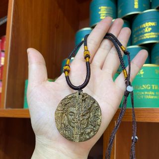 Mặt dây chuyền trầm hương có kèm dây đeo