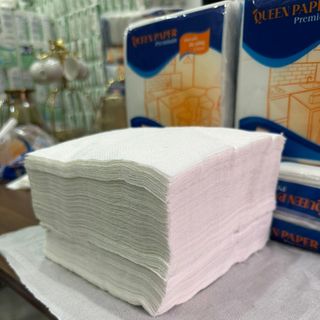 Khăn giấy ăn Queen Napkin 320mm