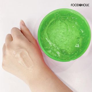 Gel Dưỡng Cấp Ẩm, Làm Dịu Da, Phục Hồi Tóc Mềm Mượt Foodaholic Soothing Gel 300ml