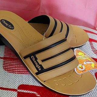 Tìm đại lý giày dép