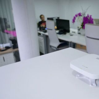 Thiết Bị Thu Phát Sóng Aruba Instant On AP11D -R2X16A (Chưa Kèm Adapter)