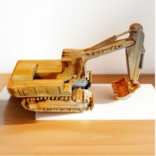 Mô hình làm bằng gỗ máy xúc Komatsu