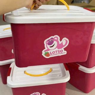 COMBO 10 GÓI KHĂN GIẤY ƯỚT GẤU DÂU + 1 XÔ NHỰA SIÊU CUTE ( thùng nhựa dày đẹp )