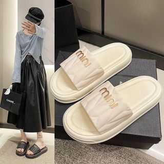 DÉP BÁNH MỲ MINI ĐẾ DÀY MỀM MỊN , ÊM CHÂN PHONG CÁCH HÀN QUỐC
