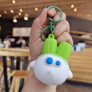 MÓC KHÓA CON BÓP BẮP NGÔ VÀ CỦ HÀNH THỔI BÓNG