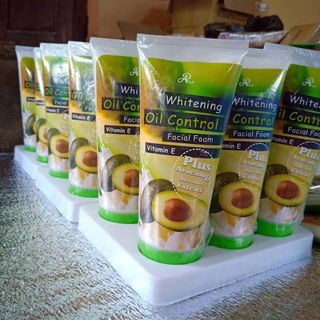 Sữa rửa mặt tinh chất Bơ Thái Lan Giúp dưỡng ẩm cho da