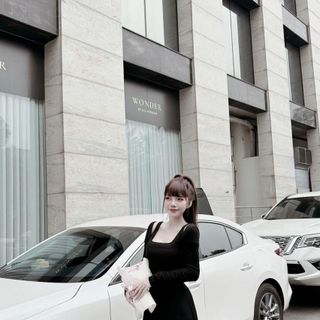 ĐẦM TAY DÀI CỔ VUÔNG MAXI CHẤT TĂM LỤA - LÊ PHƯƠNG BOUTIQUE