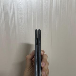 Samsung Galaxy S10e màu đen 1 sim likenew 99% Bảo Hành 1 đổi 1 giá sỉ