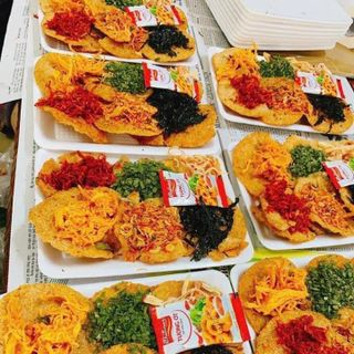 Cơm cháy lục vị
