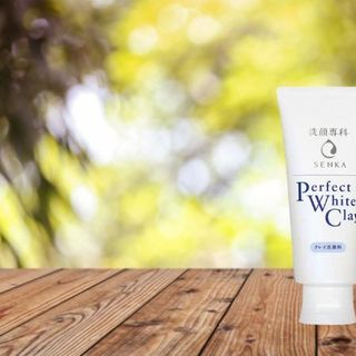 Sữa rửa mặt Senka Trắng Perfect White Clay 120g
