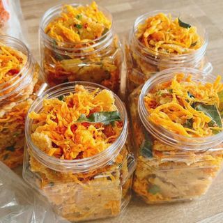 Cơm cháy khô gà