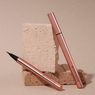 Kẻ mắt nước Black Rouge
