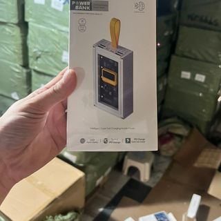 Sạc Dự Phòng Trong Suốt   hình vuông 20000mAh 120W