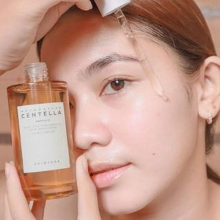 Serum Rau Má S kin1004 Madagascar C entella A mpoule tái tạo làn da mới tươi sáng và mịn màng hơn. 100ml
