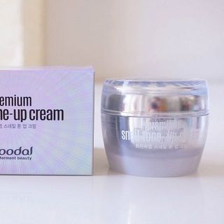 Kem Ốc Sên GOODAL PREMIUM Snail tone-up Dưỡng trắng da, giúp da đều màu, mờ các vết thâm mụn, nám hay sạm màu.50g