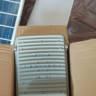 Đèn năng lượng dạng cần 300W