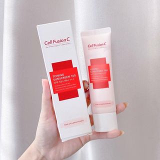 Kem Chống Nắng Cell Fusion C - Kcn C ell F ushion C lear Sunscreen bảo vệ lớp sừng trên bề mặt và giúp lỗ chân lông được thông thoáng, vào hoạt động kiểm soát nhờn trên da 50ml giá sỉ