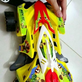 Xe ô tô đồ chơi