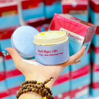 Kem dưỡng trắng da body BẠ CH NGỌC LIÊN Chống lão hóa, Nâng cơ và săn chắc da, 90gr Làm Trắng