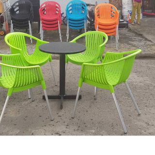Ghế Nhựa Đúc Chân Nhôm dành cho quán cà phê sân vườn
