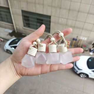 Vỏ lọ thủy đục tinh nước hoa treo xe hình khối 6ml cao cấp