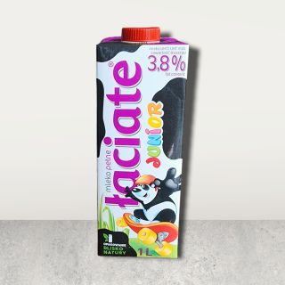 Sữa tươi Laciate béo 3,8%, xuất xứ Ba Lan