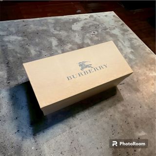 Hộp Đựng Dép B.B.R - VIP + Full Phụ Kiện + Giấy Gói. 
Sỉ - lẻ.