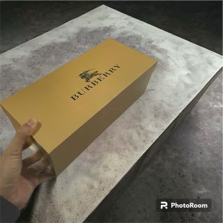 Hộp Đựng Dép B.B.R - VIP + Full Phụ Kiện + Giấy Gói. 
Sỉ - lẻ.