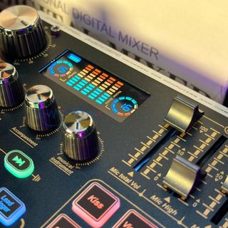 Soundcard X9 - Hỗ Trợ Micro 48V, Tích Hợp Hiệu Ứng Auto Tune, Điều Chỉnh Giọng Auto Tune