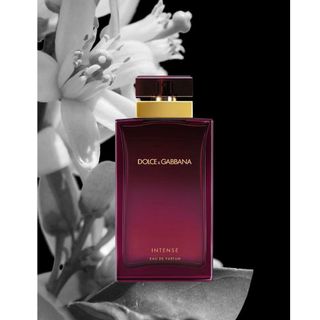 Nước Hoa Dol.ce & Gab bana Light B lue Eau Intense EDP Đánh bật đi những ngày hè nắng nóng bằng những hương thơm tươi mát