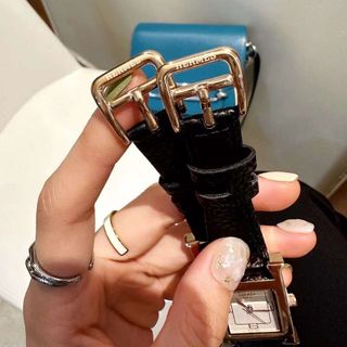 ĐỒNG HỒ DA NỮ THỜI TRANG VUÔNG TRƠN 3