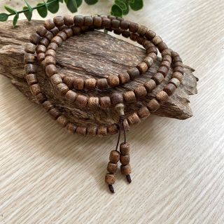 Trầm  tự nhiên dạng lu thống