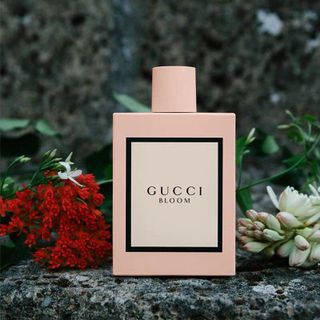Nước Hoa Gucc i Bloom Eau De Parfum Vaporisateur Natural Spray ( màu hồng) 100ml