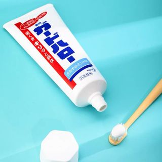 Kem đánh răng KAO 165gr làm trắng răng ngừa sâu răng vượt trội nội địa Nhật Bản - Nakaya