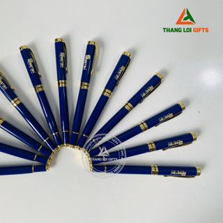 Bút ký kim loại Nắp đẩy Màu xanh khoen vàng Khắc logo doanh nghiệp SEATAX