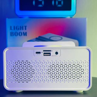 Loa Đồng Hồ Kiêm Sạc Điện Thoại Không Dây P14 - Màn Hình LCD, Đèn RGB Bắt Mắt