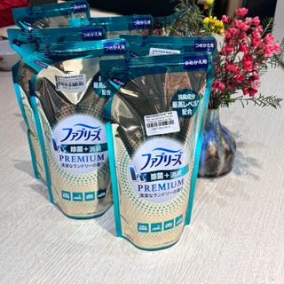 Nước Khử Mùi Làm Thơm Vải Diệt Virus Febreze Premium Clean Laundry Scent - Túi nạp 320ml